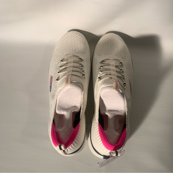 New SKECHERS Women’s Relaxed Fit Air-Cooled MEMORY FOAM Size 9 - Picture 6 of 16